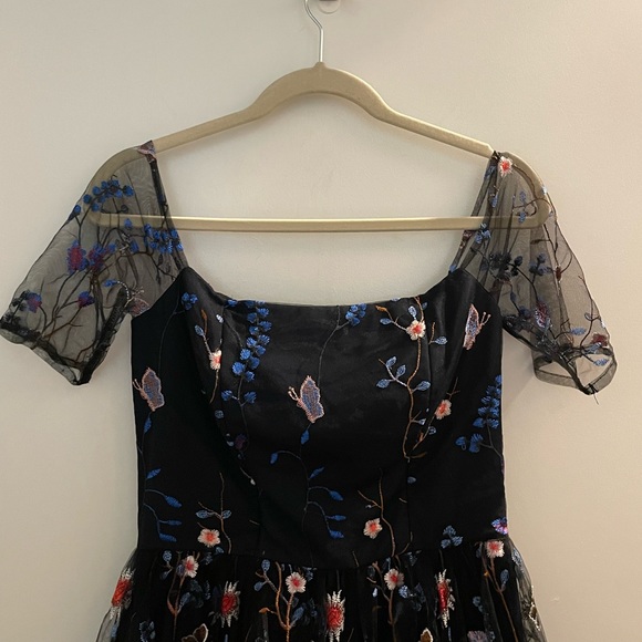 Modern Florist Dress VONE - Picture 7 of 10